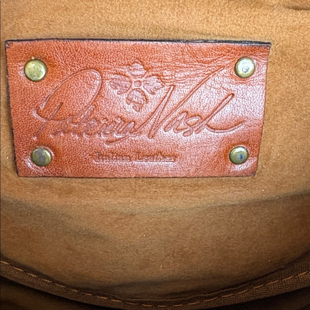 Patricia Nash floral tooled leather casual western fanny pack - Picture 8 of 10
